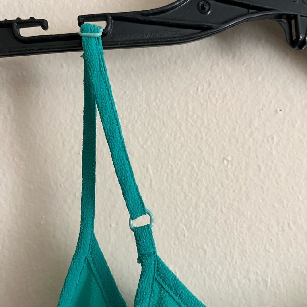 Cropped Tank - Picture 7 of 9